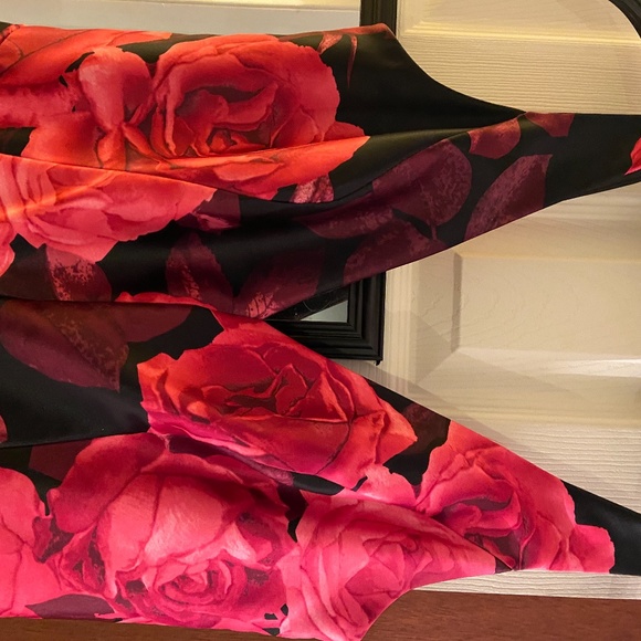 Satin Floral V-Neck Ball Gown - Picture 5 of 7